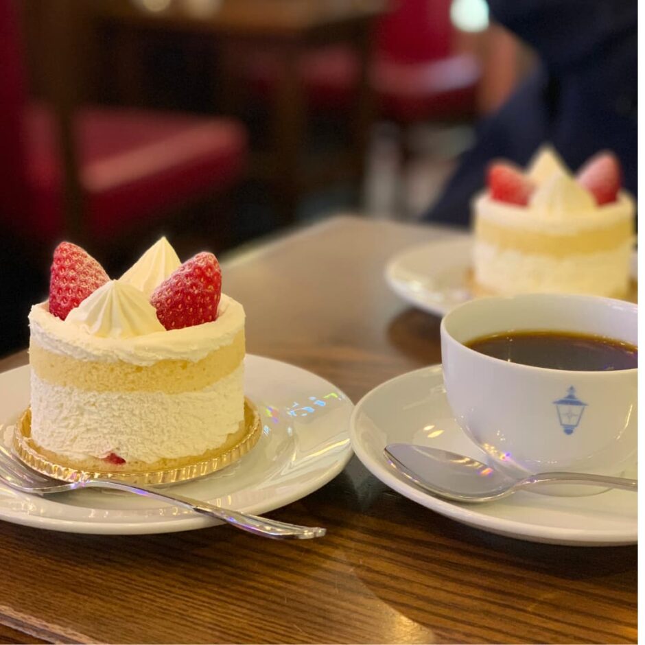 馬車道十番館ショートケーキ