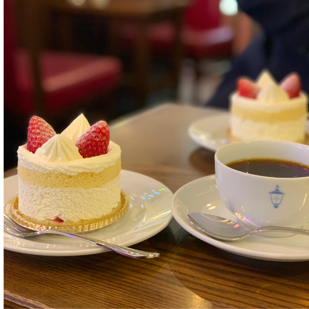 馬車道十番館のケーキ