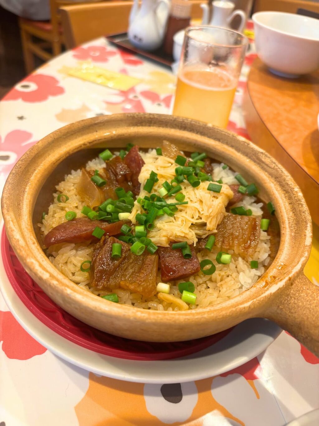 腸詰め干し肉貝柱釜飯