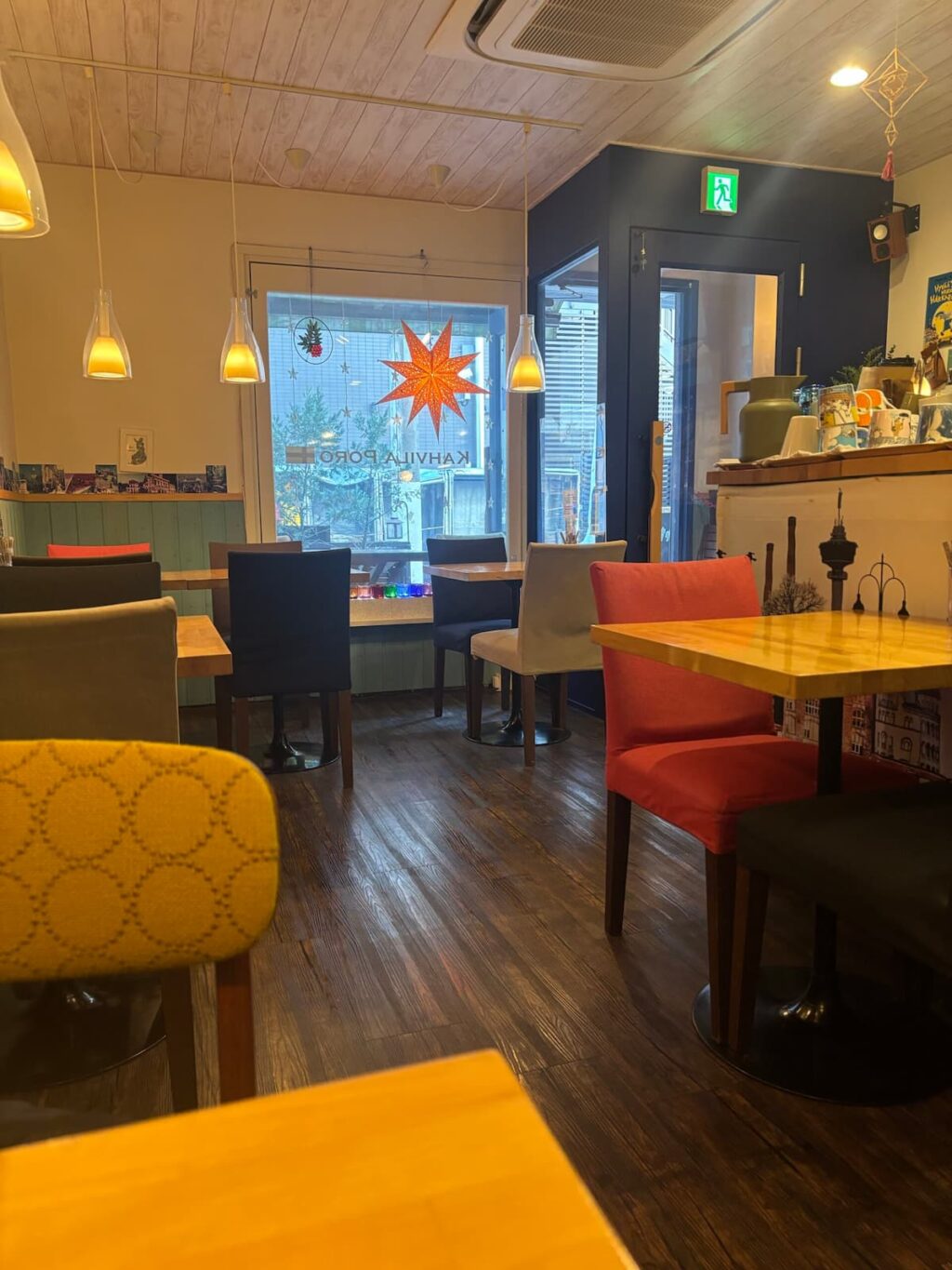 poro珈琲店内