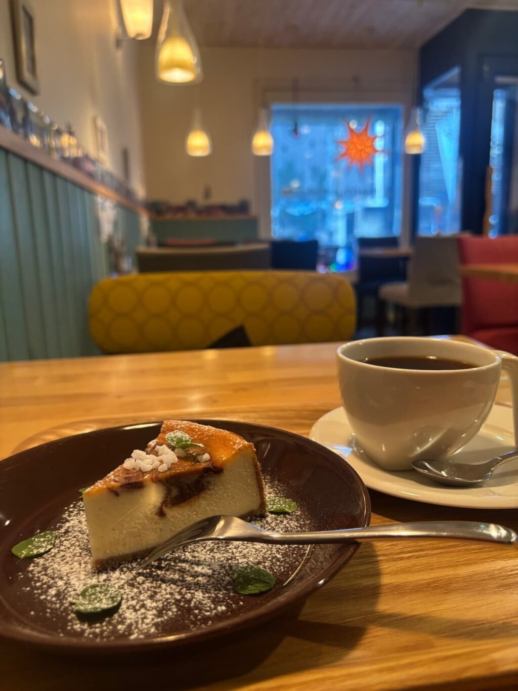 チーズケーキとコーヒー