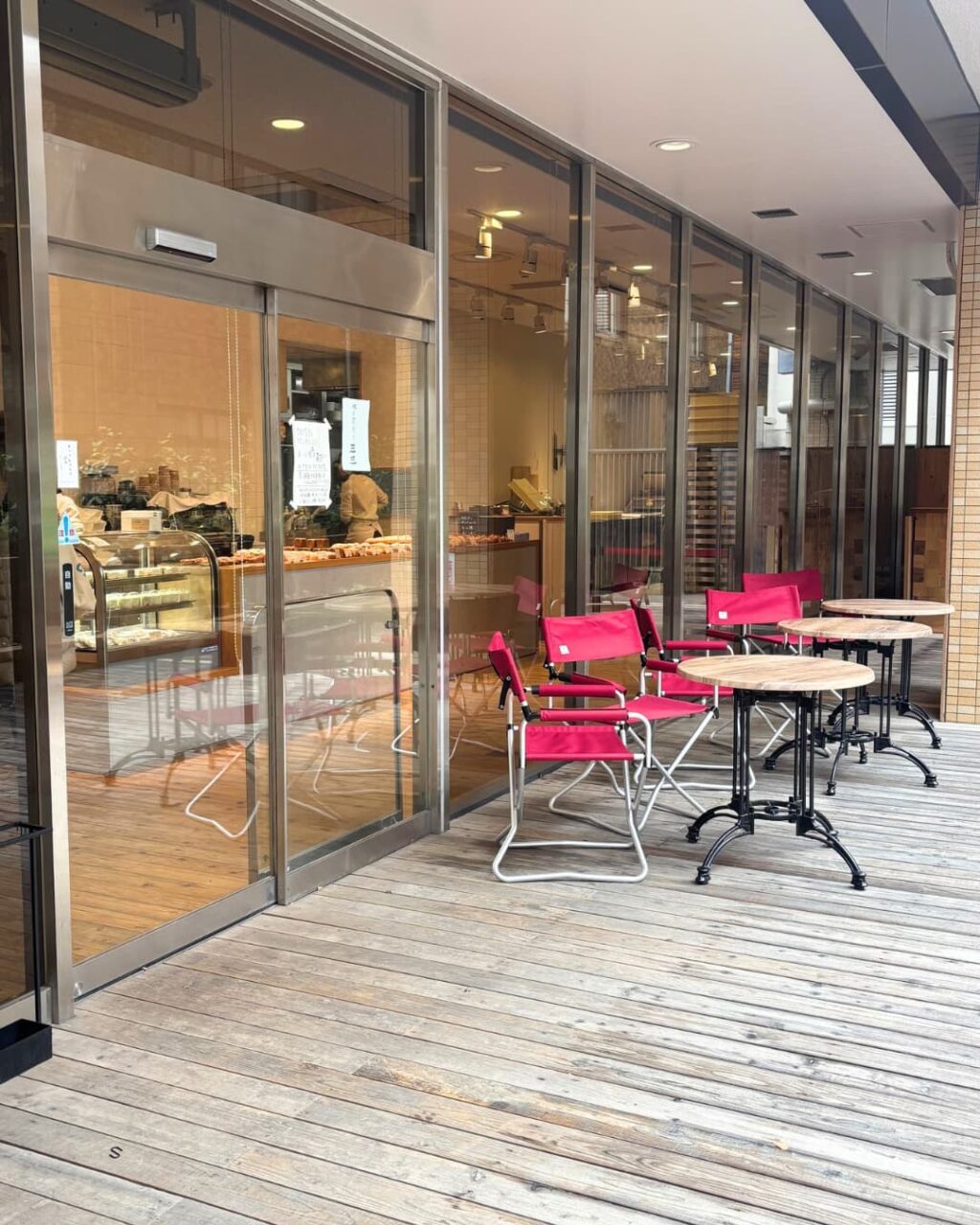 ベーカリー三三　テラス席