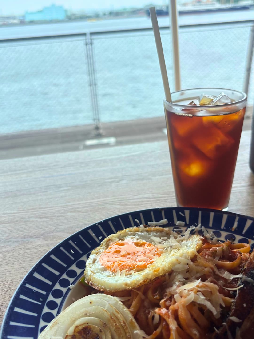 ナポリタンとアイスコーヒー