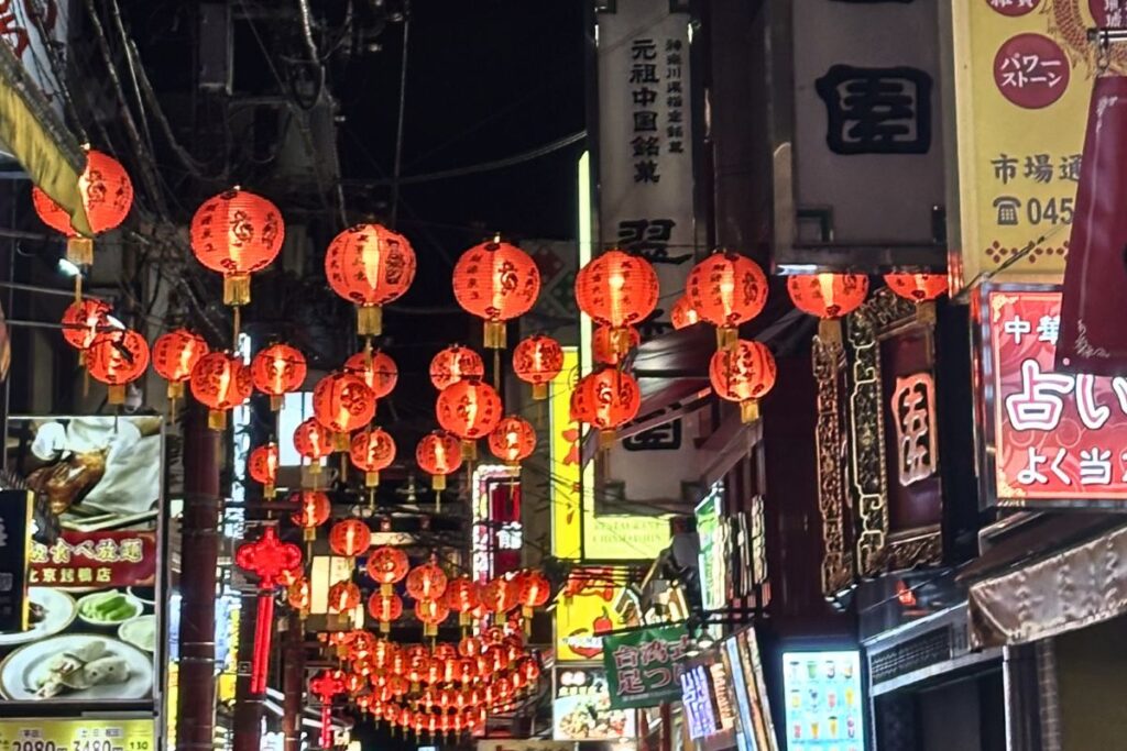 夜の横浜中華街