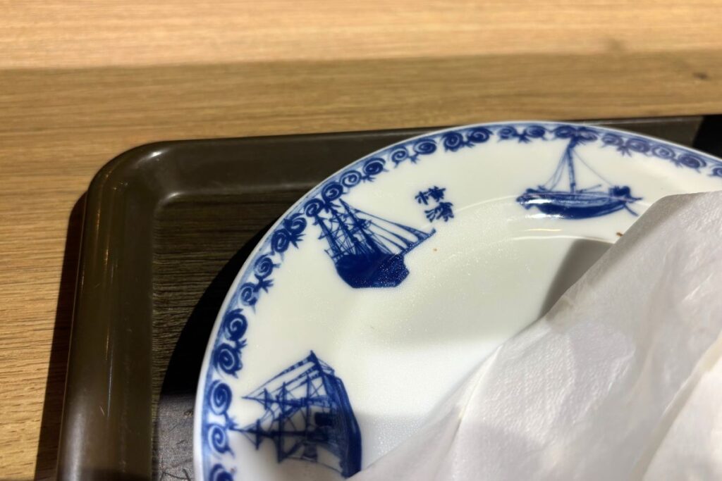三本珈琲で使われている食器